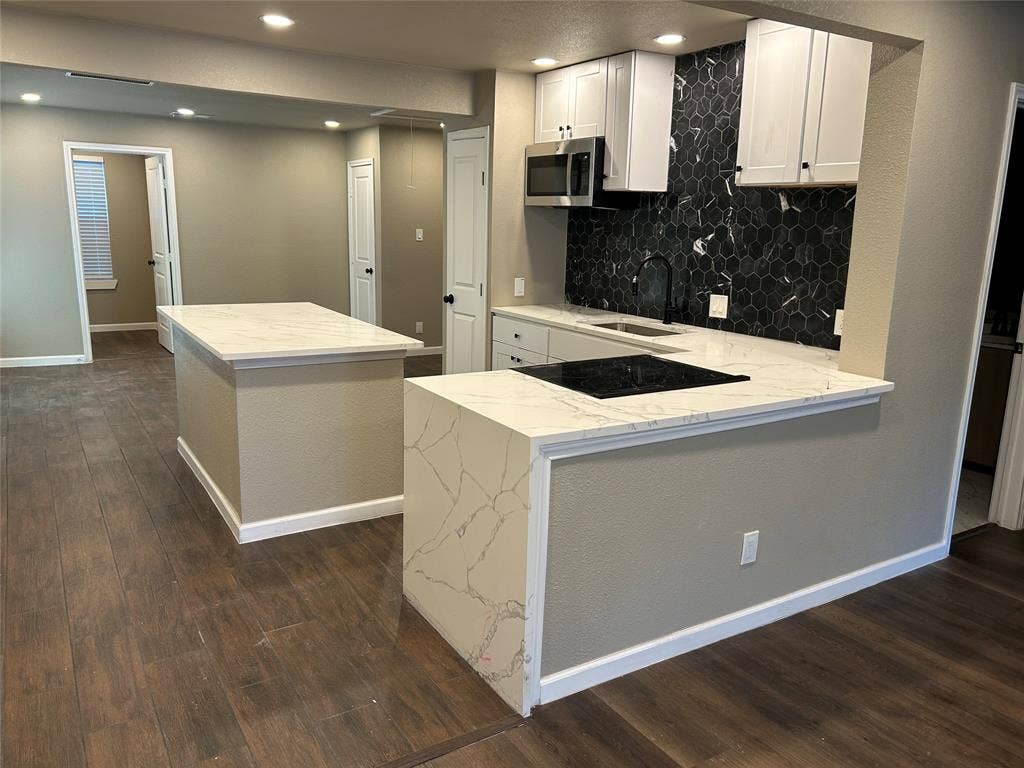 2815 Hedgerow Drive, Dallas, TX 75235 2815 Hedgerow Drive, Dallas, TX 75235