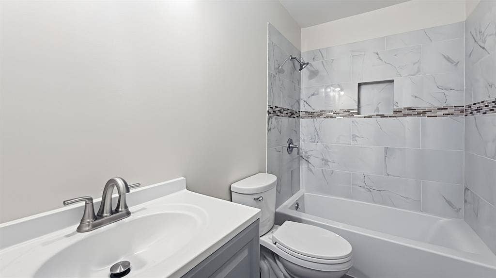 920 Carom Way, Dallas, TX 75217 920 Carom Way, Dallas, TX 75217