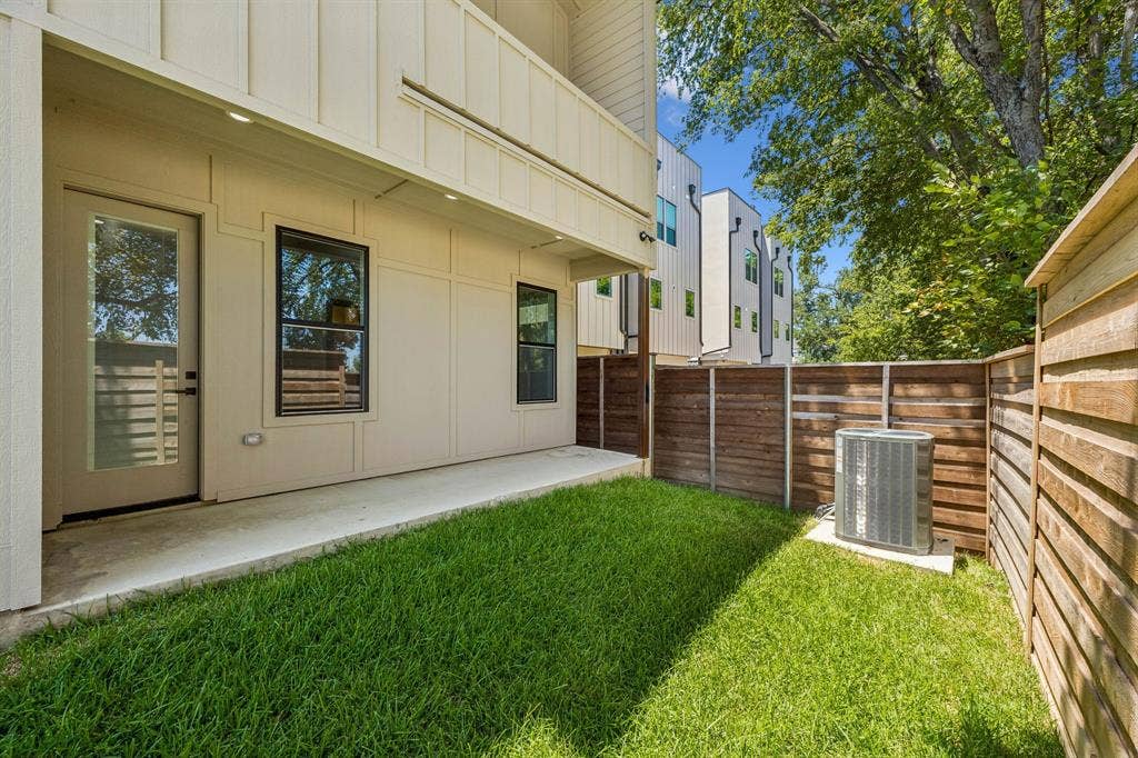 412 & 414 Avenue L, Dallas, TX 75203