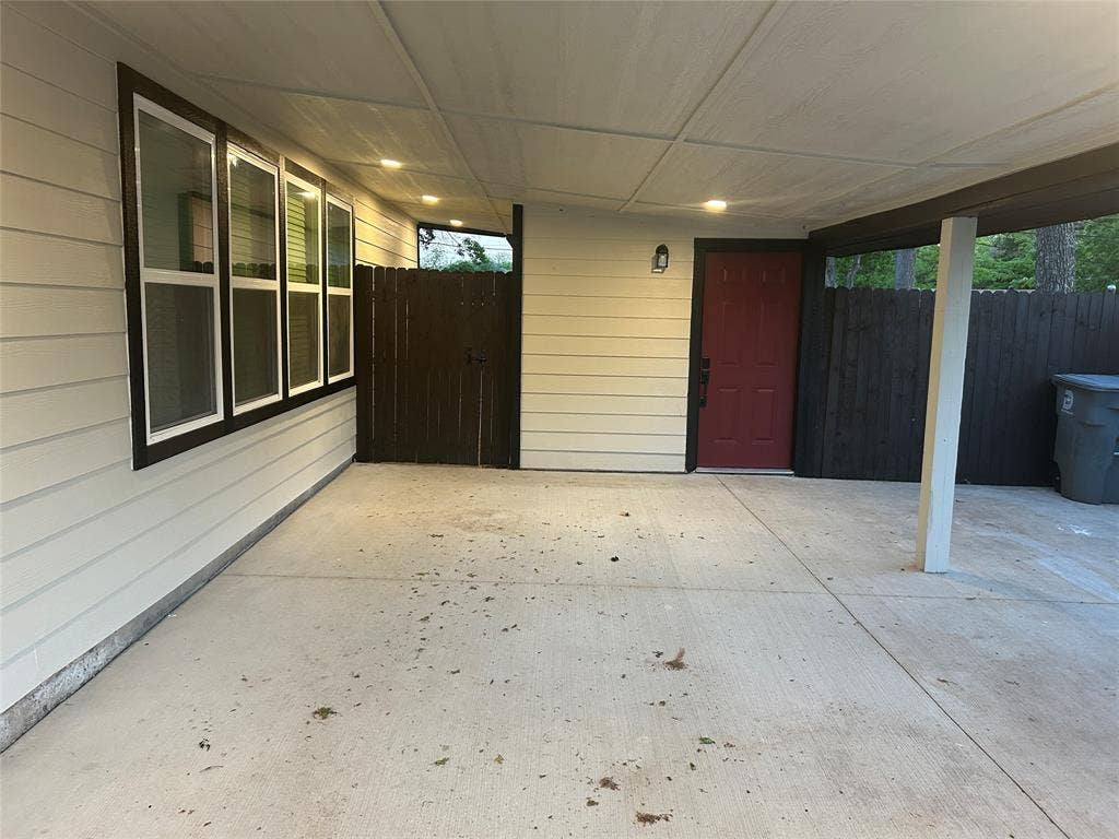 10312 Desdemona Drive, Dallas, TX 75228 10312 Desdemona Drive, Dallas, TX 75228