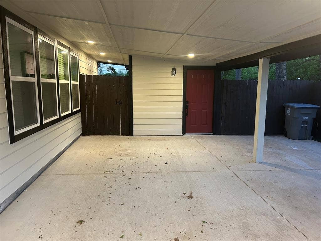 10312 Desdemona Drive, Dallas, TX 75228 10312 Desdemona Drive, Dallas, TX 75228