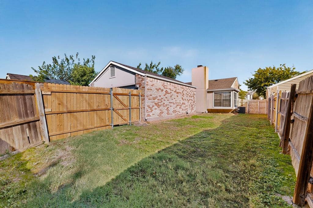 118 Wilderness Trail, Mesquite, TX 75149