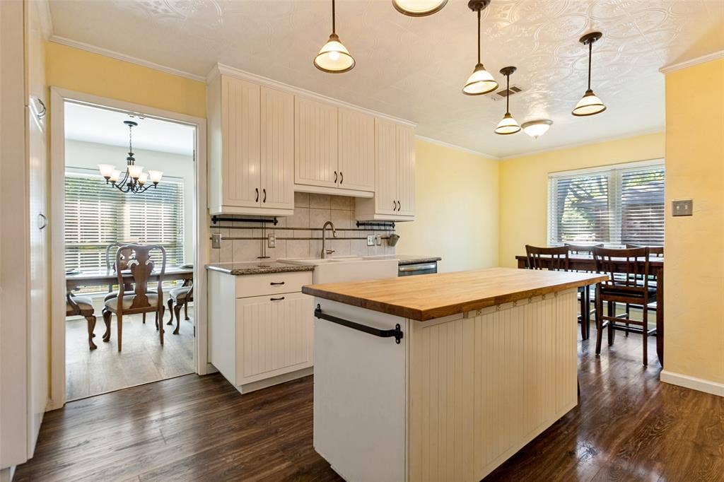 1611 Barclay Drive, Richardson, TX 75081 1611 Barclay Drive, Richardson, TX 75081