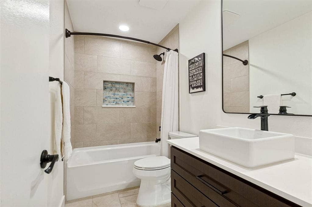 1611 Barclay Drive, Richardson, TX 75081 1611 Barclay Drive, Richardson, TX 75081