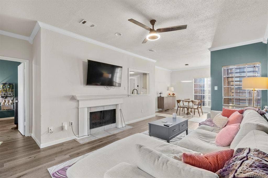 3550 Country Square Drive, #111, Carrollton, TX 75006