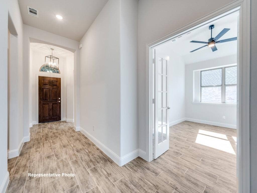 325 Skeen Peak Drive, Springtown, TX 76082 325 Skeen Peak Drive, Springtown, TX 76082