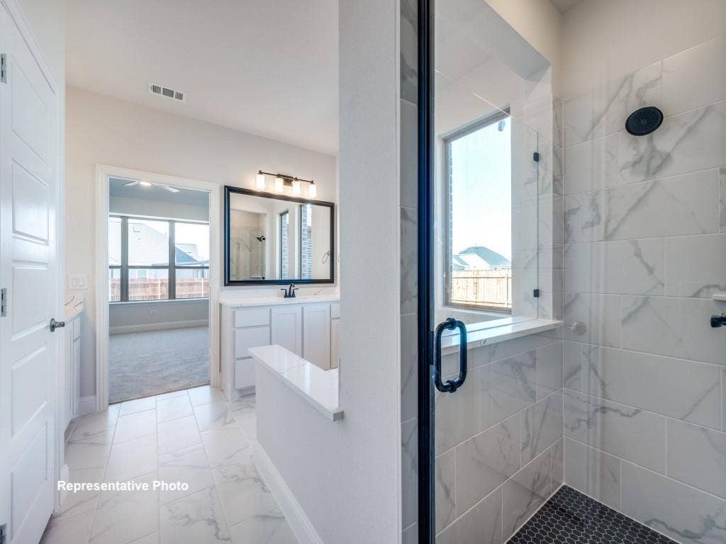 325 Skeen Peak Drive, Springtown, TX 76082 325 Skeen Peak Drive, Springtown, TX 76082