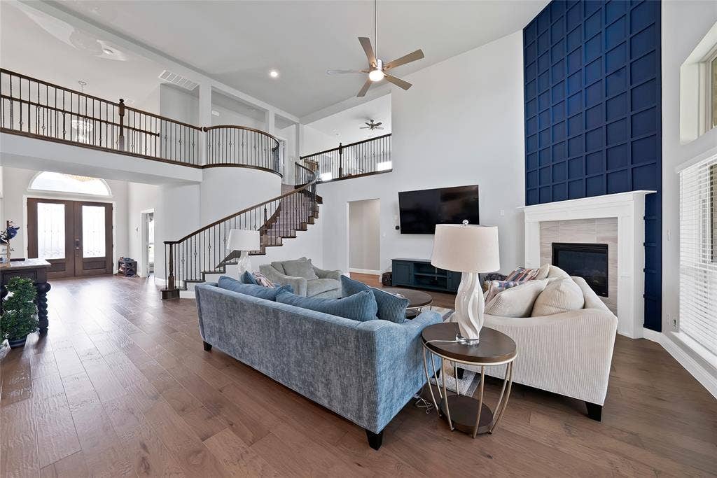 2208 Birdwatch Lane, Mansfield, TX 76084