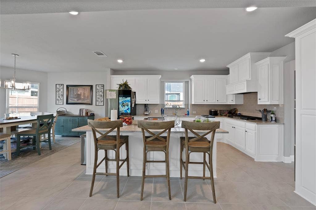 2208 Birdwatch Lane, Mansfield, TX 76084
