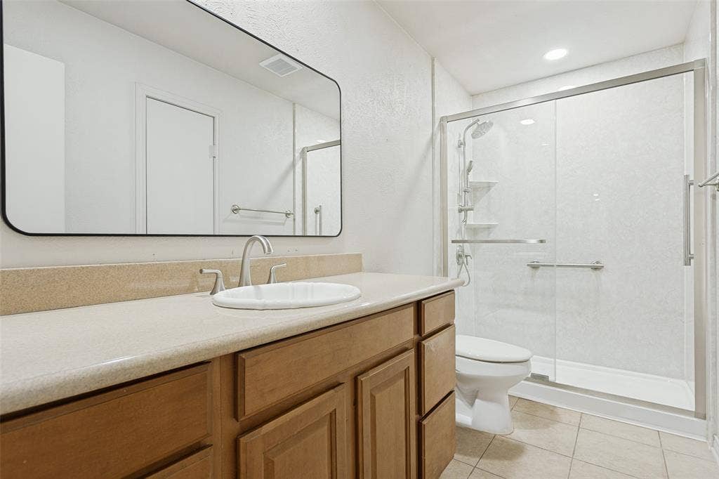 2205 Phoenix Drive, Garland, TX 75040 2205 Phoenix Drive, Garland, TX 75040