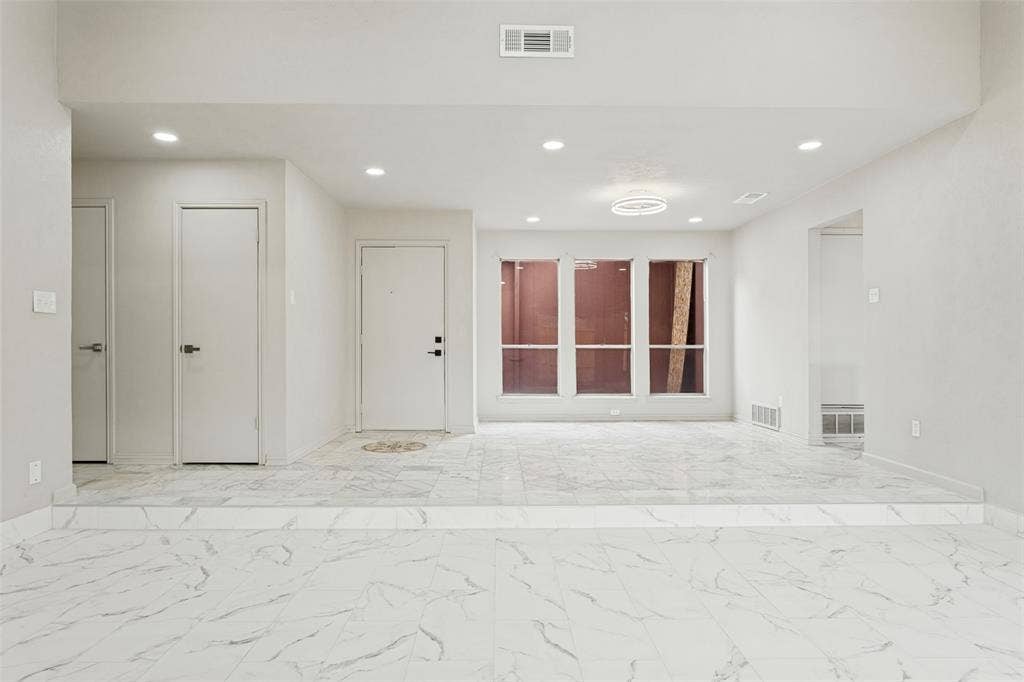 2205 Phoenix Drive, Garland, TX 75040 2205 Phoenix Drive, Garland, TX 75040