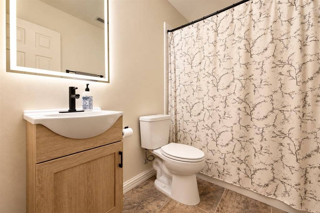 4113 Katy Court, Frisco, TX 75035 4113 Katy Court, Frisco, TX 75035