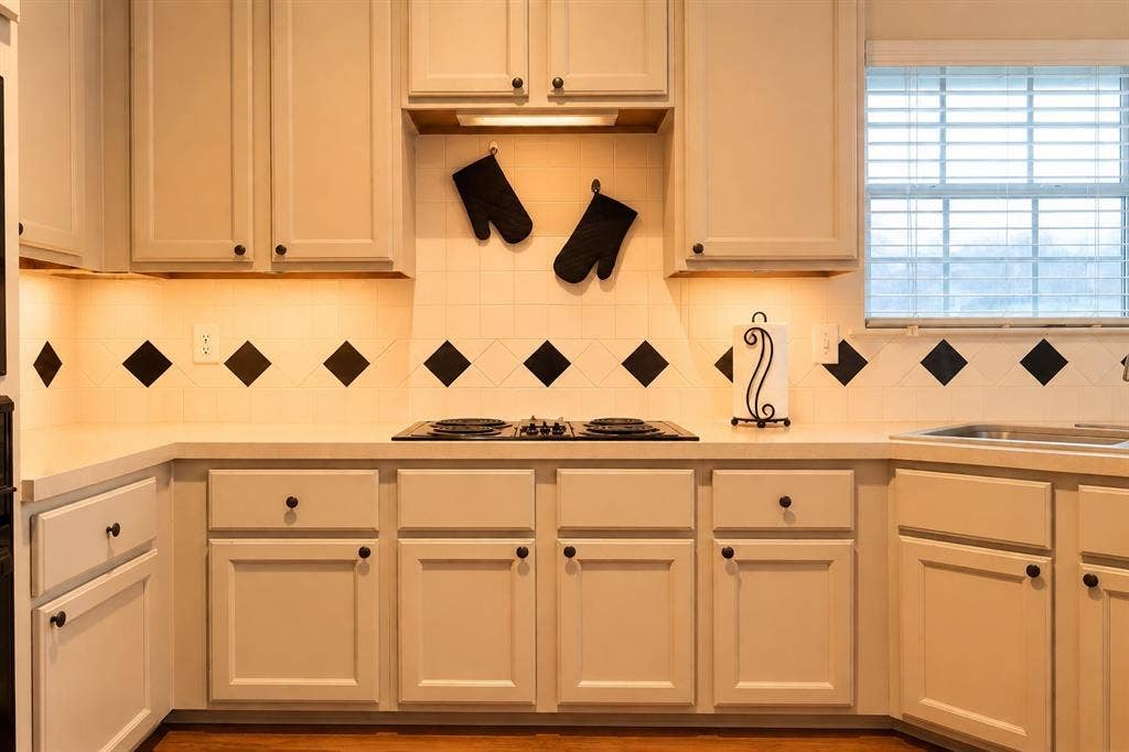 4113 Katy Court, Frisco, TX 75035 4113 Katy Court, Frisco, TX 75035