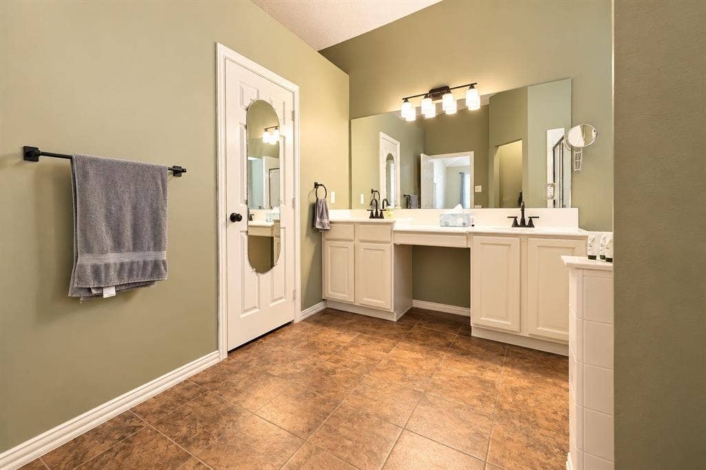 4113 Katy Court, Frisco, TX 75035 4113 Katy Court, Frisco, TX 75035