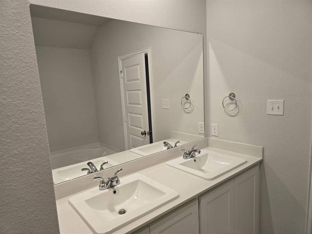 714 Tinsley Meadows Drive, Van Alstyne, TX 75495