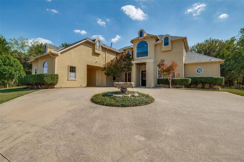 2418 Amberleaf Court, Cedar Hill, TX 75104