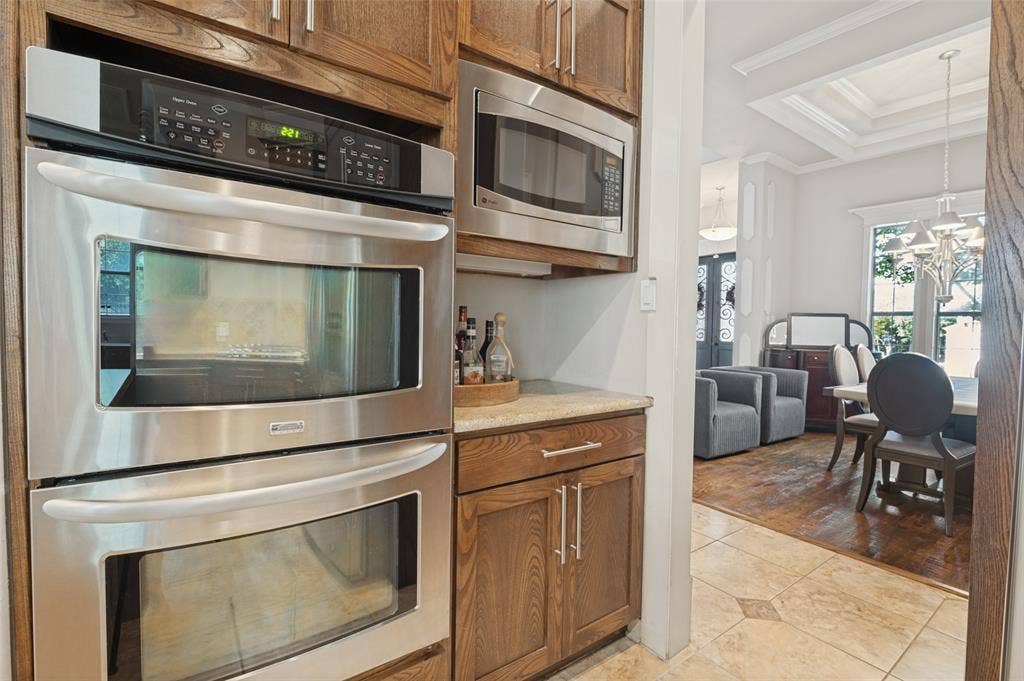2418 Amberleaf Court, Cedar Hill, TX 75104