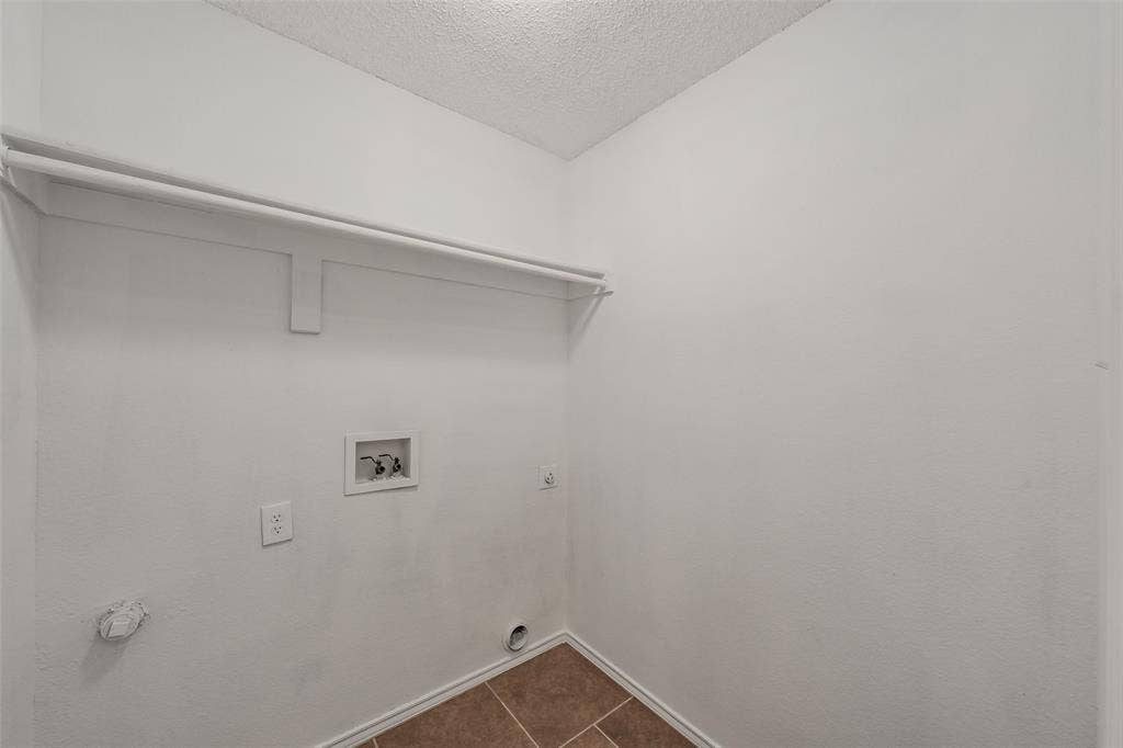 3750 Meadowbrook Drive, Fort Worth, TX 76103 3750 Meadowbrook Drive, Fort Worth, TX 76103