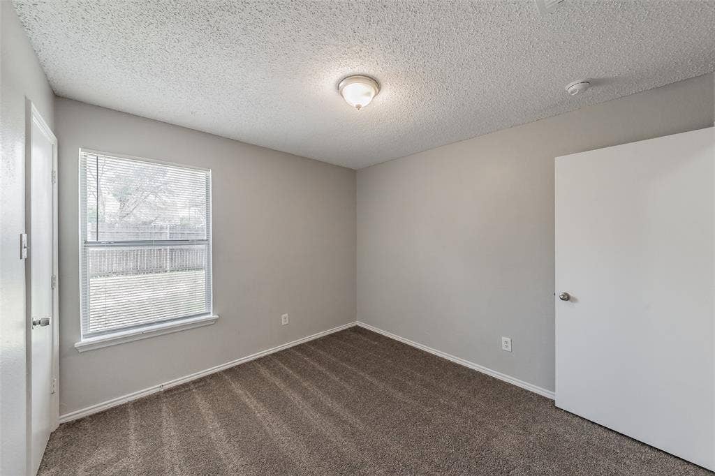 3750 Meadowbrook Drive, Fort Worth, TX 76103 3750 Meadowbrook Drive, Fort Worth, TX 76103