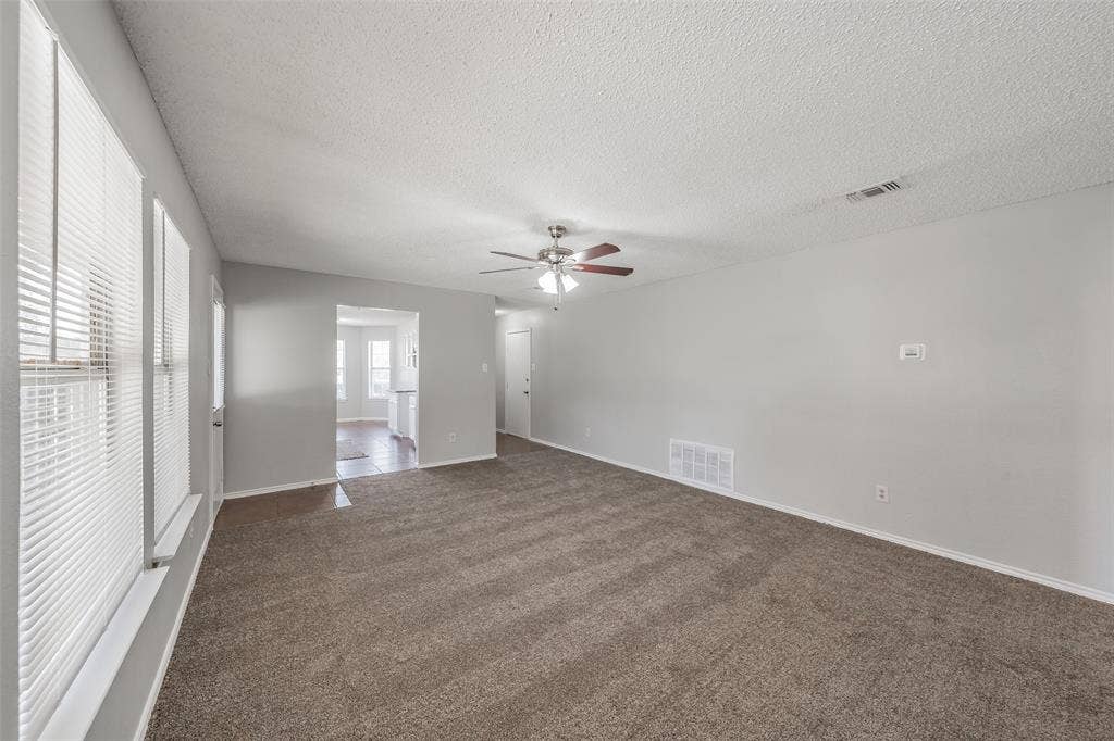 3750 Meadowbrook Drive, Fort Worth, TX 76103 3750 Meadowbrook Drive, Fort Worth, TX 76103