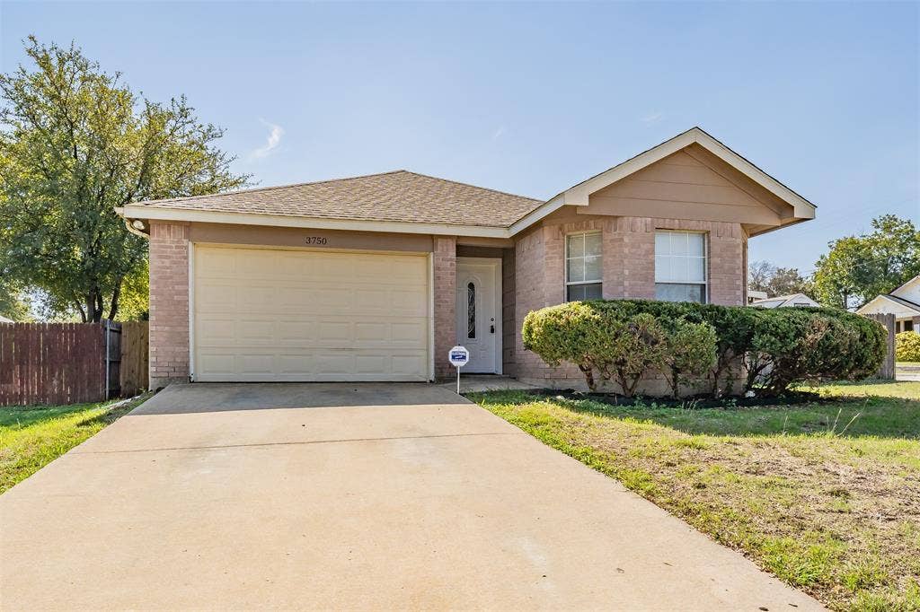 3750 Meadowbrook Drive, Fort Worth, TX 76103 3750 Meadowbrook Drive, Fort Worth, TX 76103