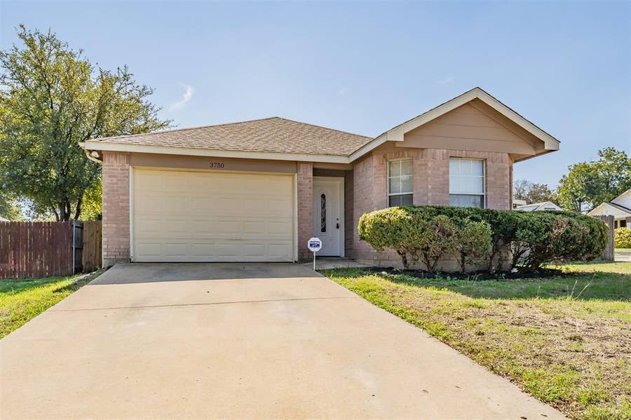 Property photo for 3750 Meadowbrook Drive, Fort Worth, TX