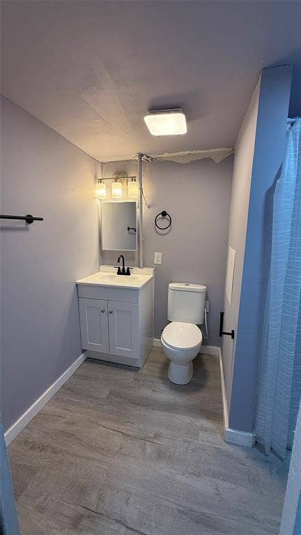 605 Biggs Terrace, Arlington, TX 76010 New Second Bathroom