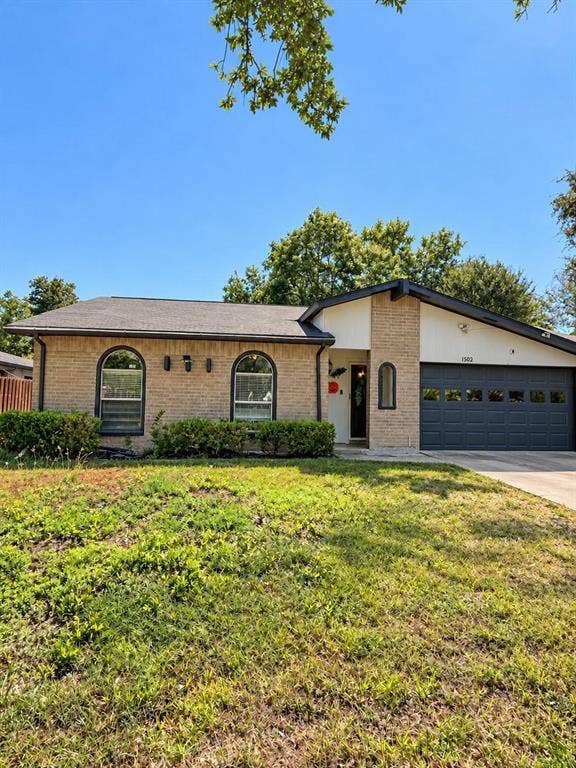 Property photo for 1502 Bosque Drive, Garland, TX