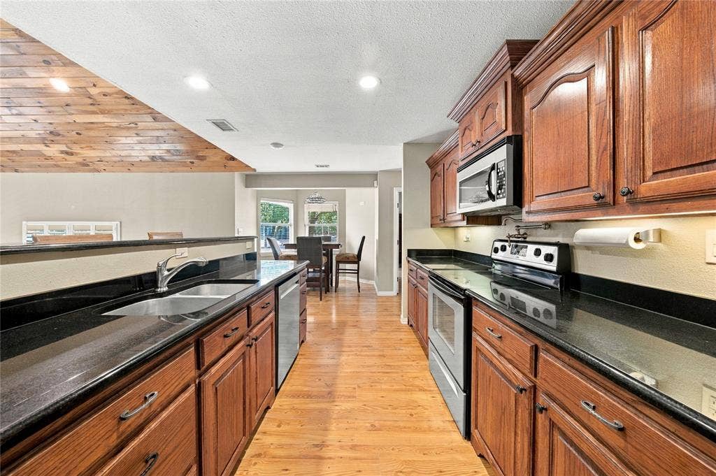 5280 Loma Vista, Malakoff, TX 75148