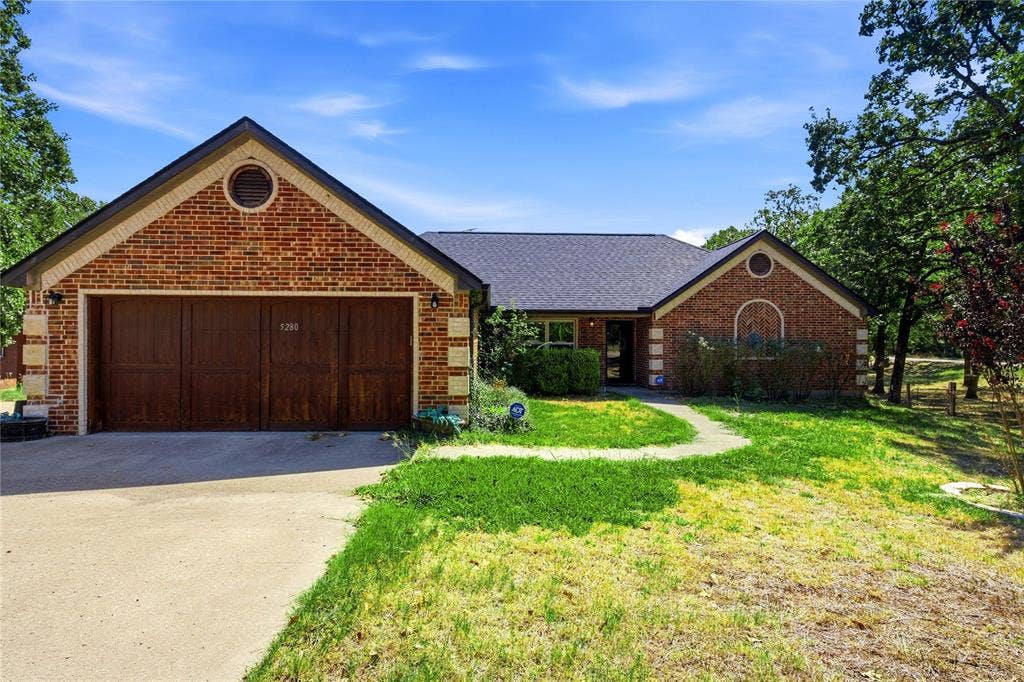 5280 Loma Vista, Malakoff, TX 75148