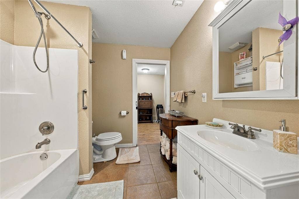 5280 Loma Vista, Malakoff, TX 75148