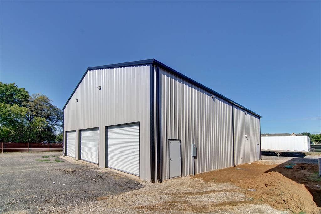 4334 Burleson Retta, Burleson, TX 76028