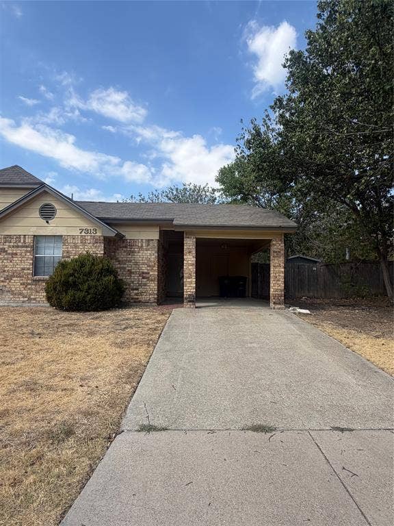 7313 Silver Sage Drive, Fort Worth, TX 76137