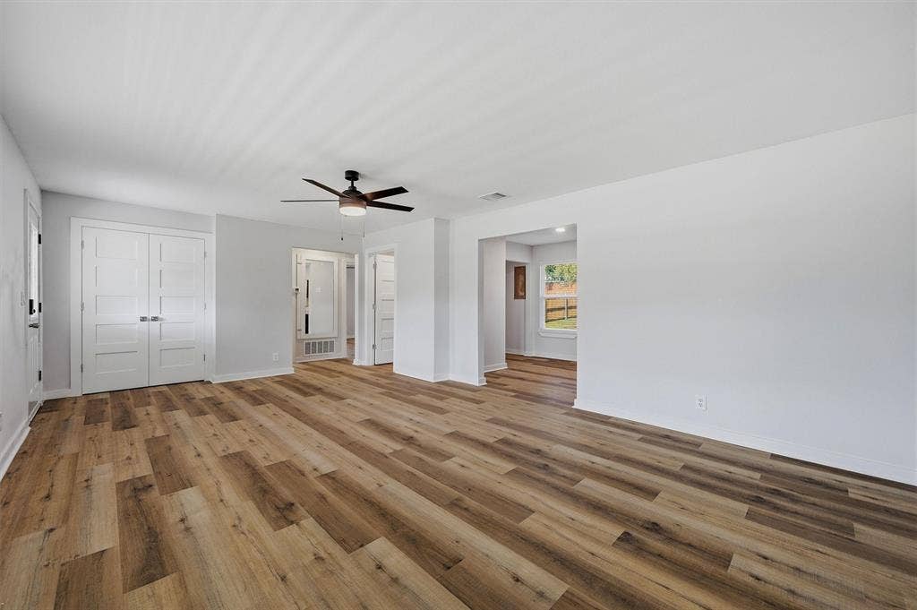 703 E Sears Street, Denison, TX 75021