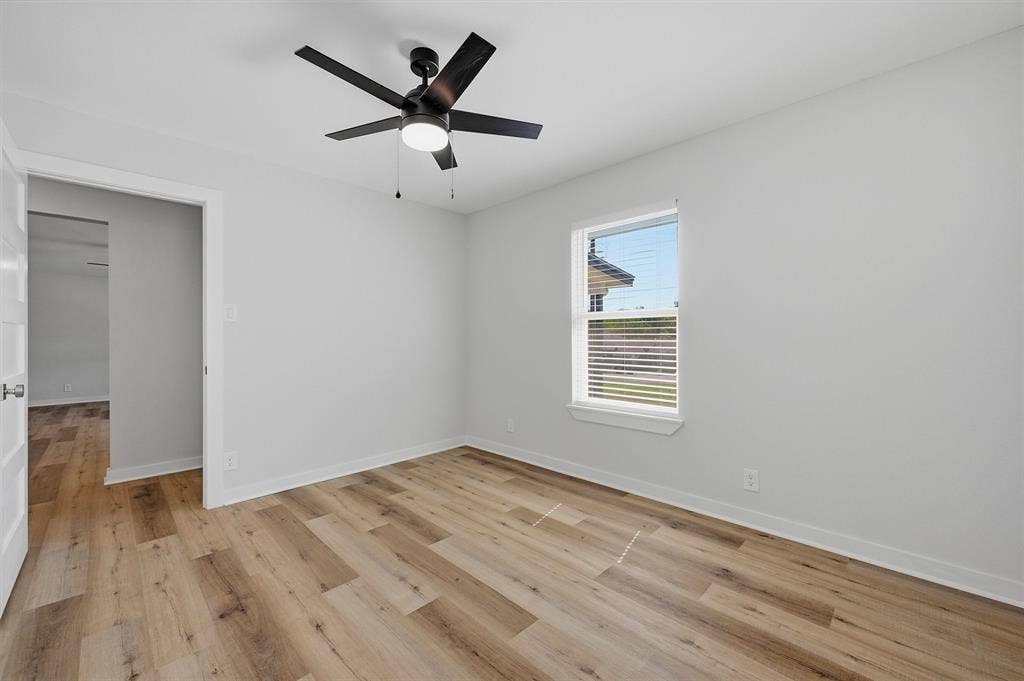 703 E Sears Street, Denison, TX 75021