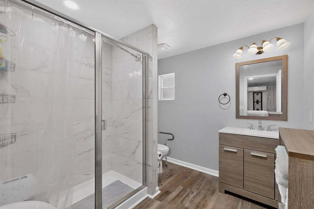 Guest Cottage Full Bath with walk in shower