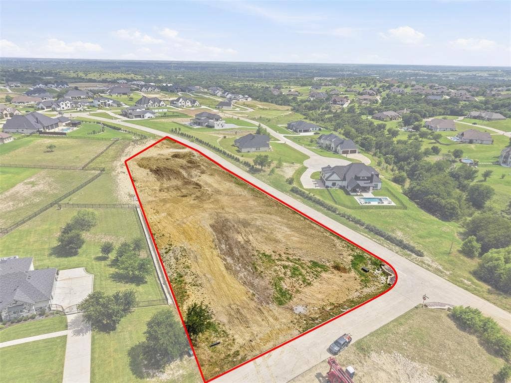 12300 Bella Quinn Drive, Fort Worth, TX 76126 Expansive corner lot with direct road frontage