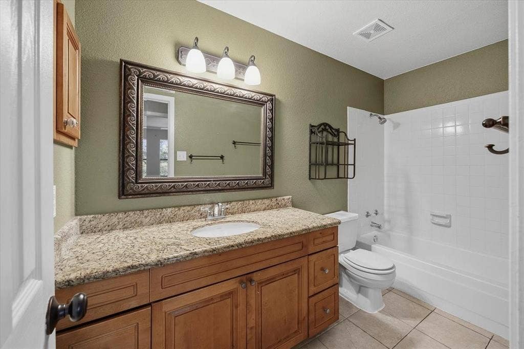 5638 Cedar Creek Drive, Benbrook, TX 76109 5638 Cedar Creek Drive, Benbrook, TX 76109
