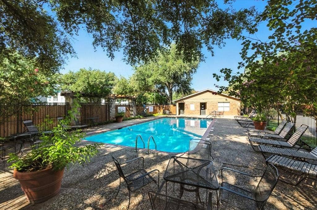 5638 Cedar Creek Drive, Benbrook, TX 76109 5638 Cedar Creek Drive, Benbrook, TX 76109