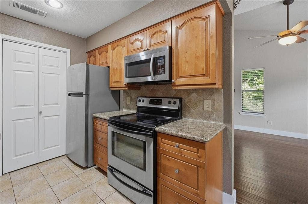 5638 Cedar Creek Drive, Benbrook, TX 76109 5638 Cedar Creek Drive, Benbrook, TX 76109