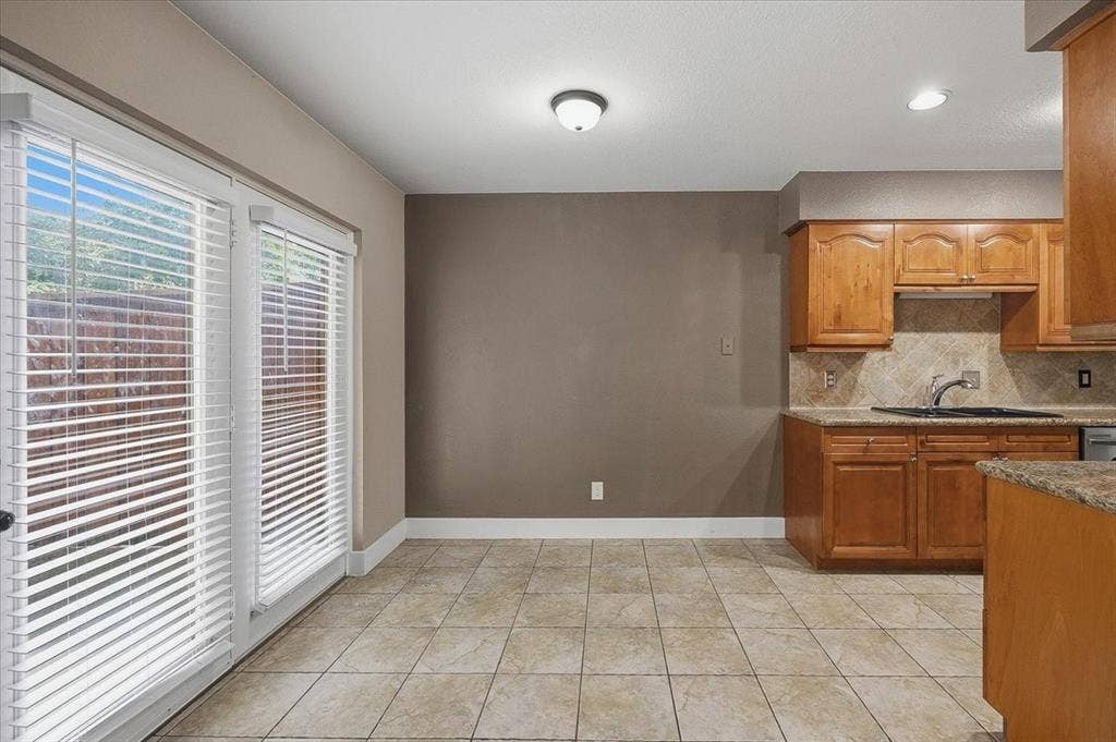 5638 Cedar Creek Drive, Benbrook, TX 76109 5638 Cedar Creek Drive, Benbrook, TX 76109