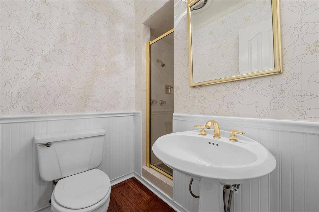 5014 Ridgeview Drive, Waco, TX 76710 5014 Ridgeview Drive, Waco, TX 76710