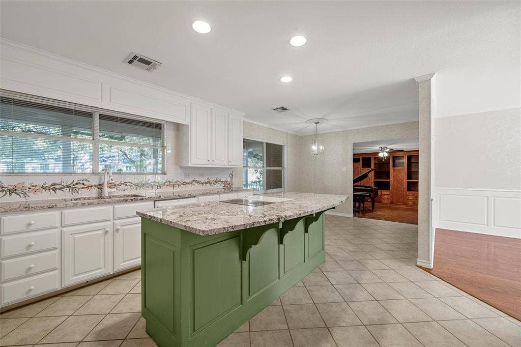5014 Ridgeview Drive, Waco, TX 76710 5014 Ridgeview Drive, Waco, TX 76710