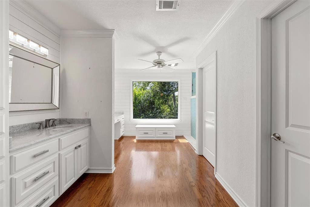 5014 Ridgeview Drive, Waco, TX 76710 5014 Ridgeview Drive, Waco, TX 76710