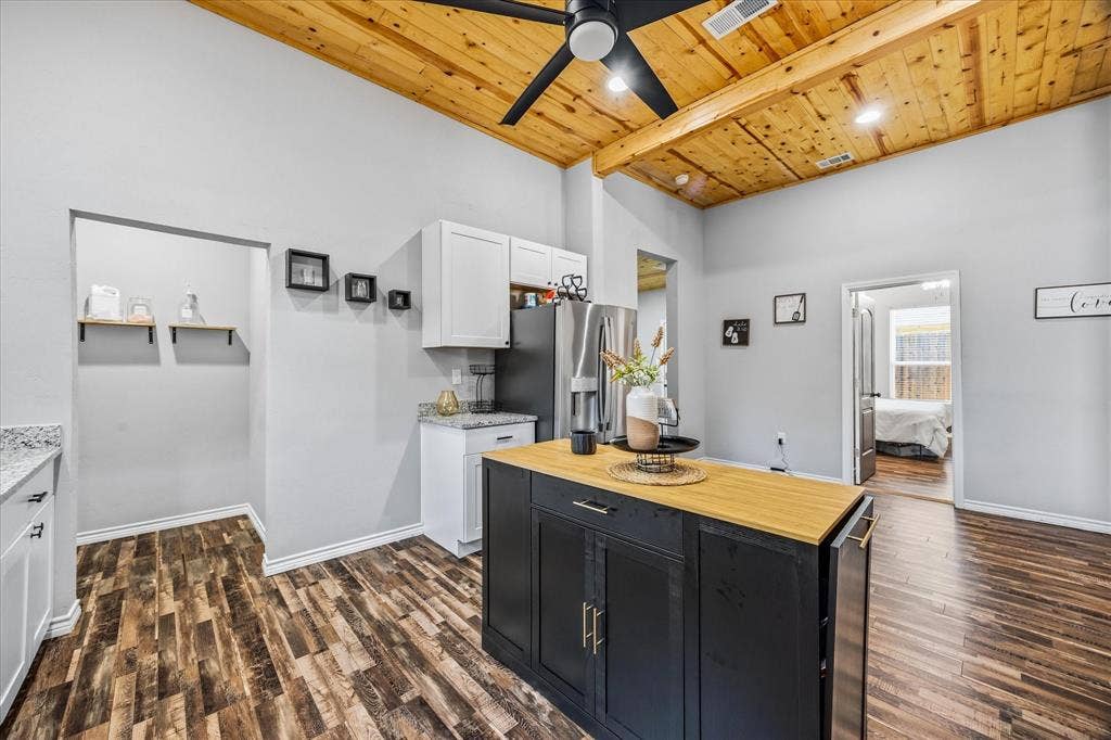 2206 Drake Street, Caddo Mills, TX 75135 2206 Drake Street, Caddo Mills, TX 75135