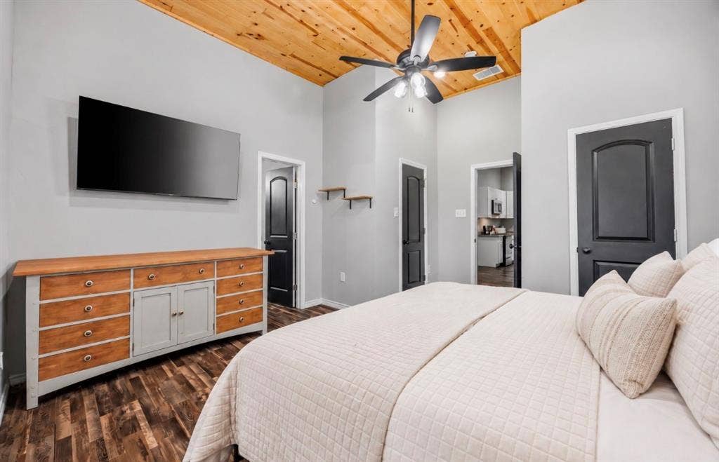 2206 Drake Street, Caddo Mills, TX 75135 2206 Drake Street, Caddo Mills, TX 75135