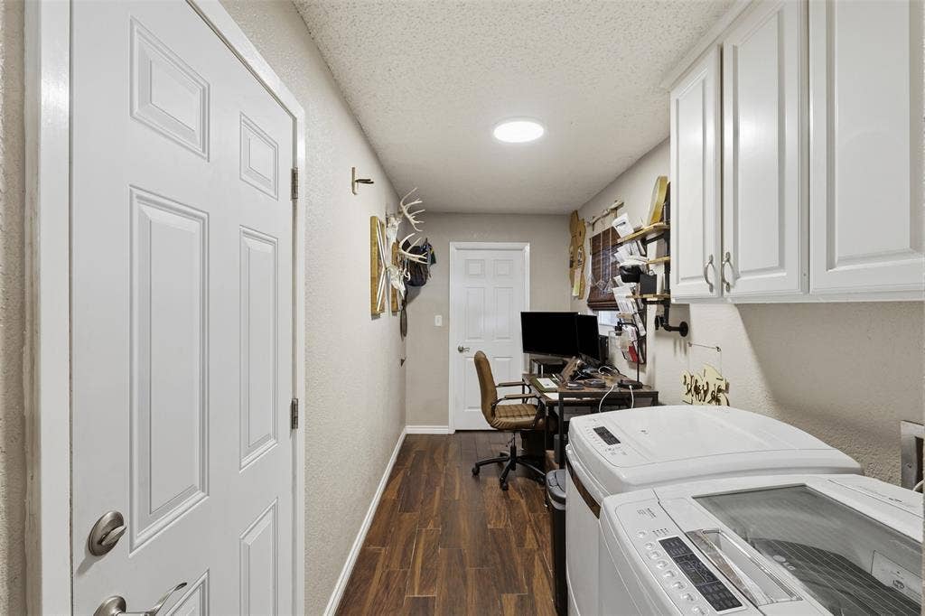 2609 Oaks Drive, Granbury, TX 76049