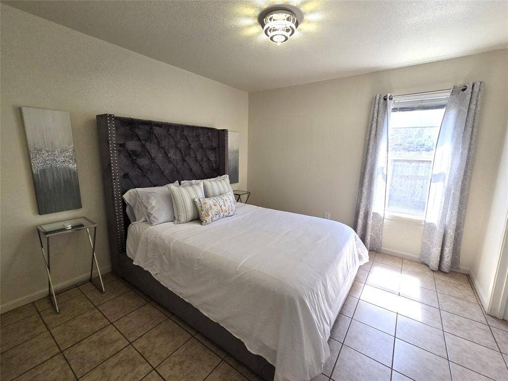 Another view of the secondary bedroom