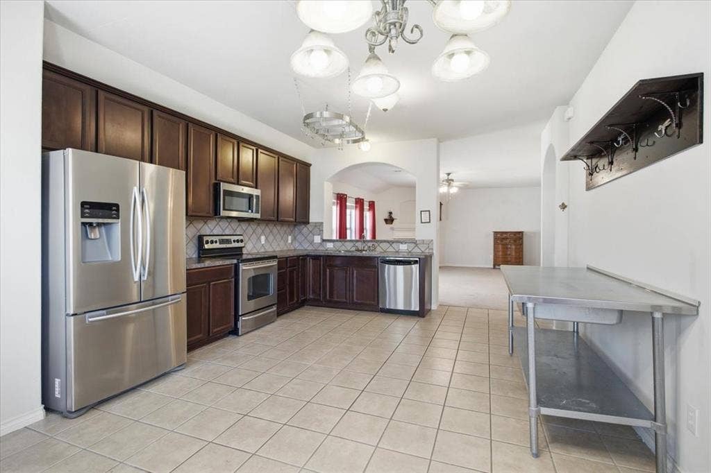 1524 Hanover Lane, Van Alstyne, TX 75495