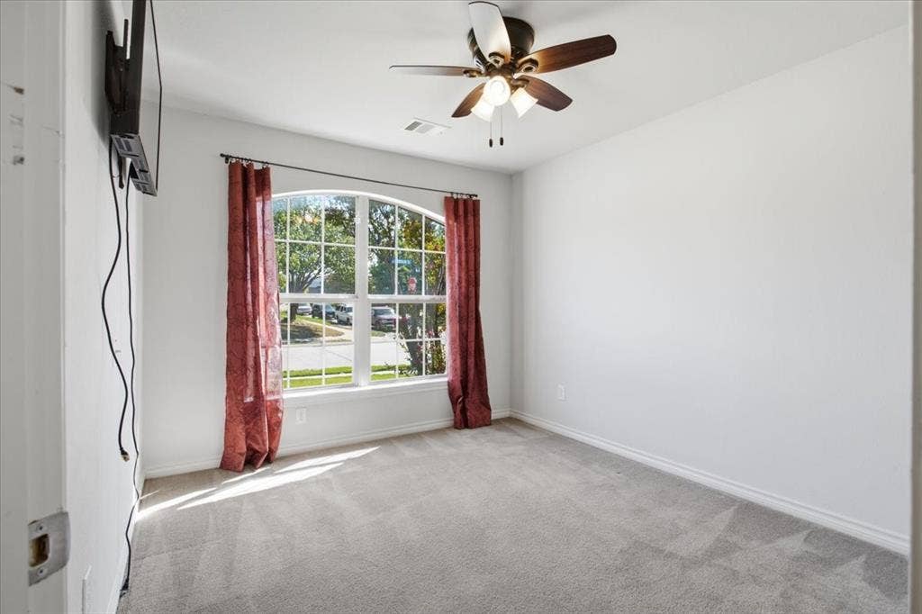 1524 Hanover Lane, Van Alstyne, TX 75495